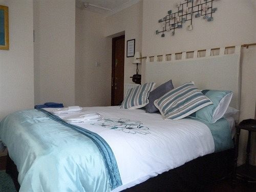 ホテル Oaklands House - Adults Only Brading エクステリア 写真
