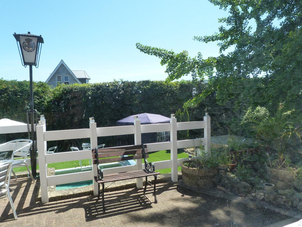 ホテル Oaklands House - Adults Only Brading エクステリア 写真